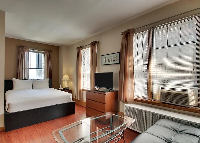 Hotel Dewitt And